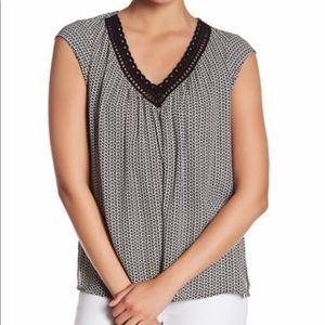 DR2 By Daniel Rainn Scallop Crochet Trim Blouse